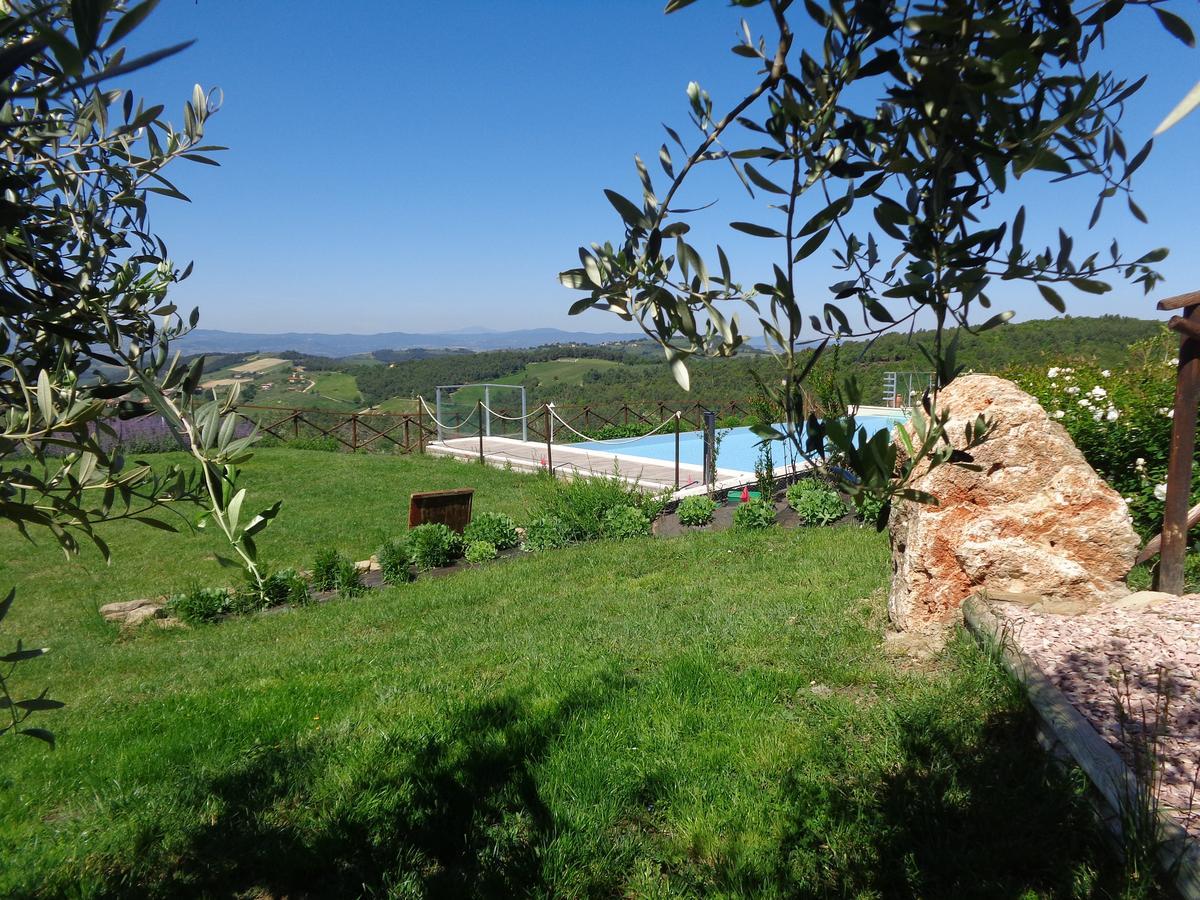 La Corte Dei Banchetti Gualdo Cattaneo Bagian luar foto